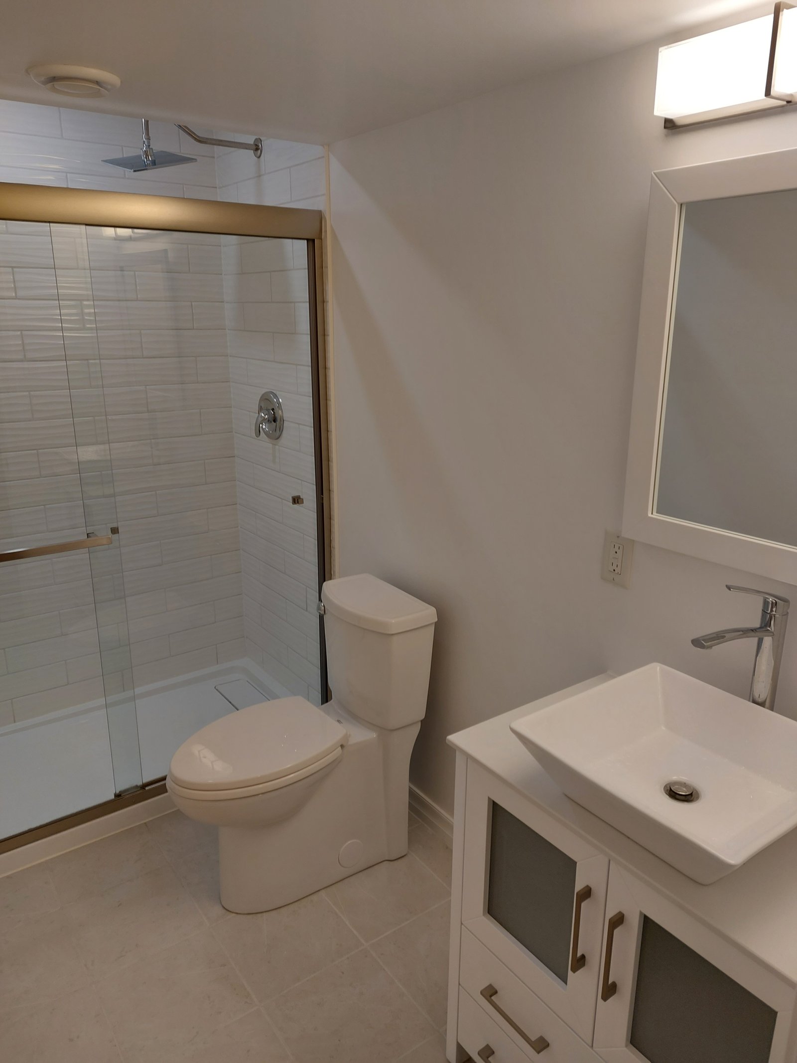 Basement washroom in Finley Creek, Ottawa